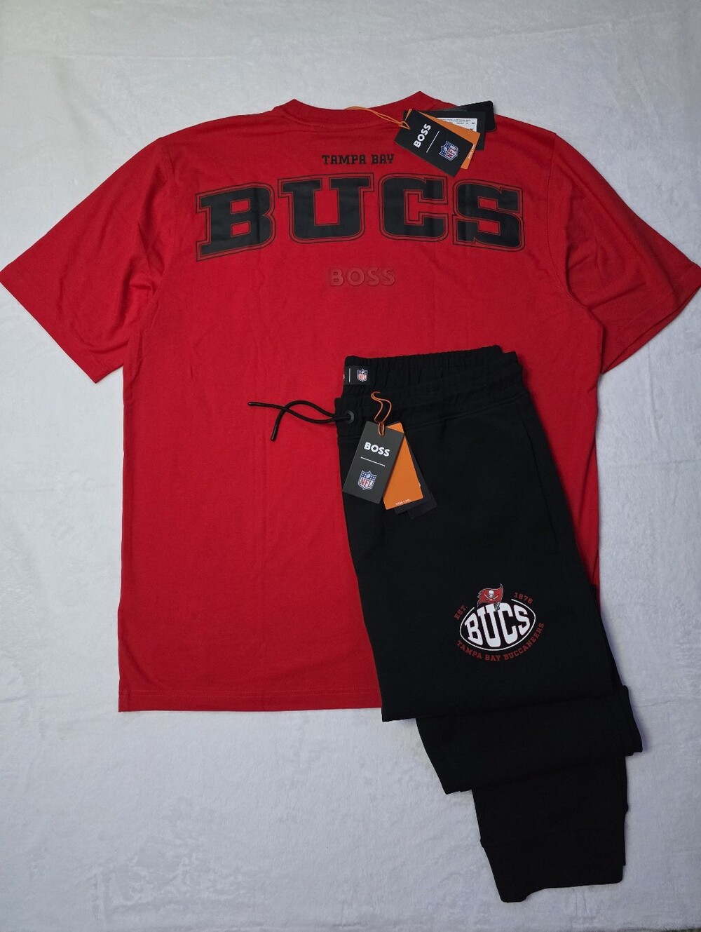 NFL Tampa Bay Buccaneers BOSS 2 Piece T-Shirt Jogger Pants Set 2XL NWT